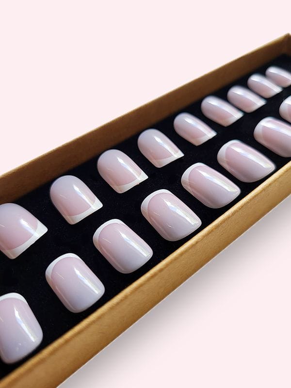 Faux ongles press-on French Blanche Classique
