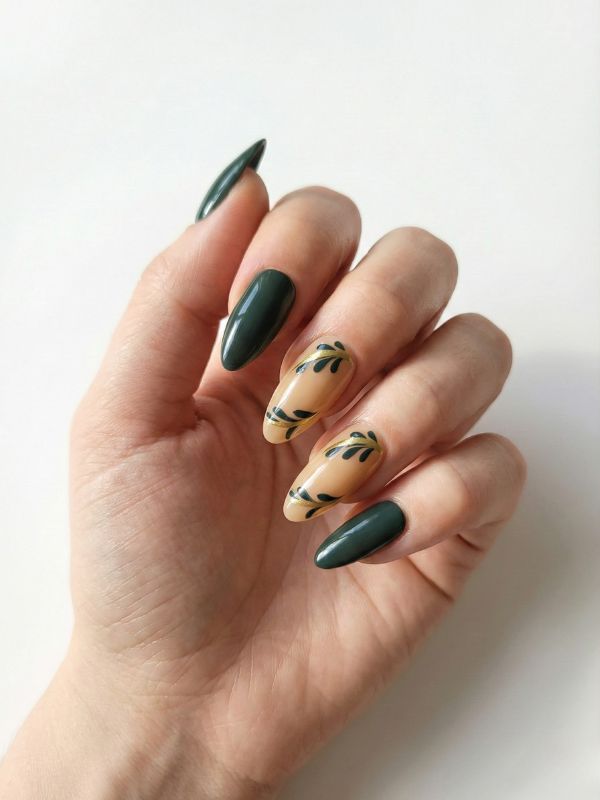 Faux ongles press-on vert sapin ou Press-on nails Emerald Forest