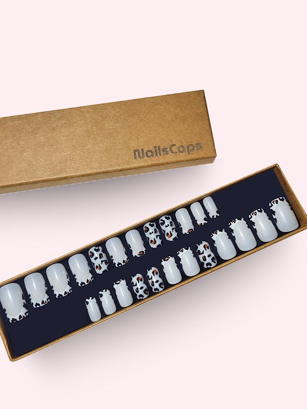 Faux ongles press-on Neige Léopard