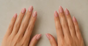 Comparatif entre Press-On Nails et pose en gel en institut