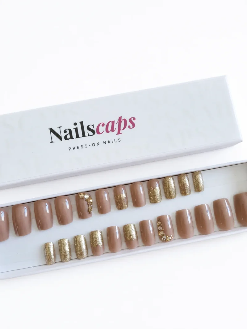 Nude Gold faux ongles press-on nude taupe et dorés pailletés NailsCaps